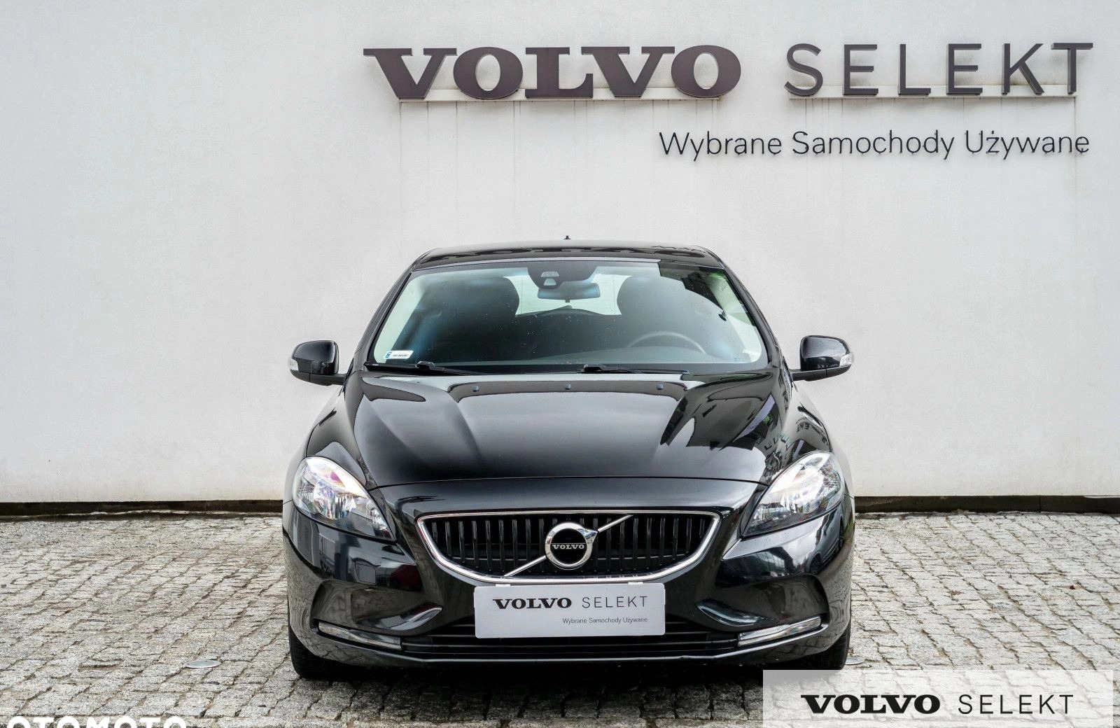 Volvo V40 cena 79900 przebieg: 63687, rok produkcji 2019 z Dukla małe 631